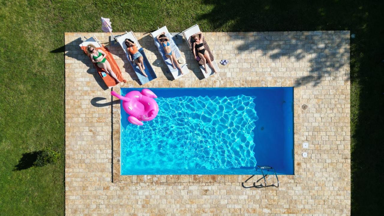 Villa Antonci-18, Pool, 3 Houses, Jacuzzi, Private Territory Antonci  Luaran gambar