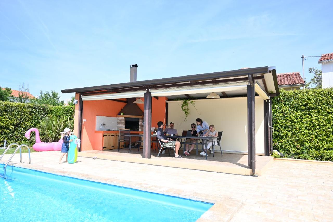 Villa Antonci-18, Pool, 3 Houses, Jacuzzi, Private Territory Antonci  Luaran gambar