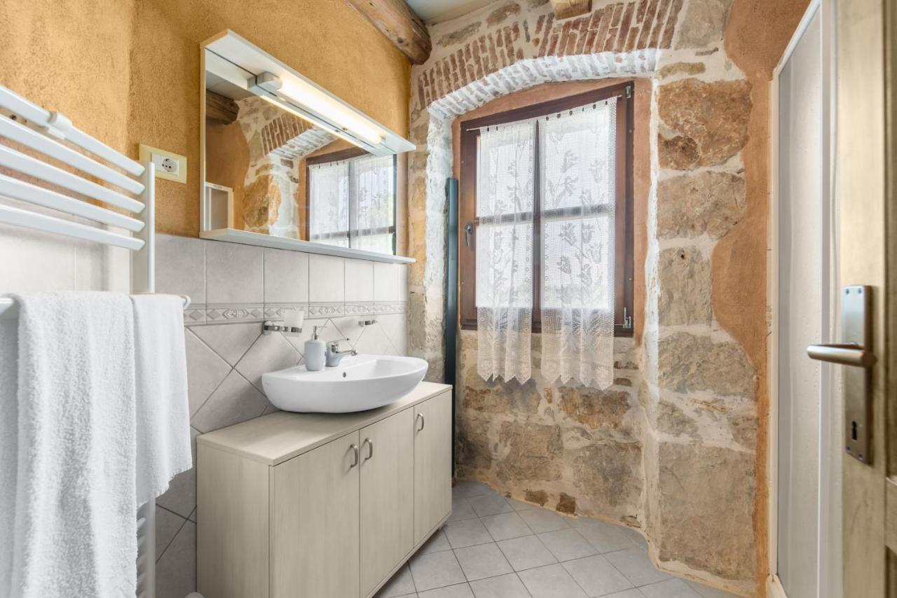 Villa Antonci-18, Pool, 3 Houses, Jacuzzi, Private Territory Antonci  Luaran gambar