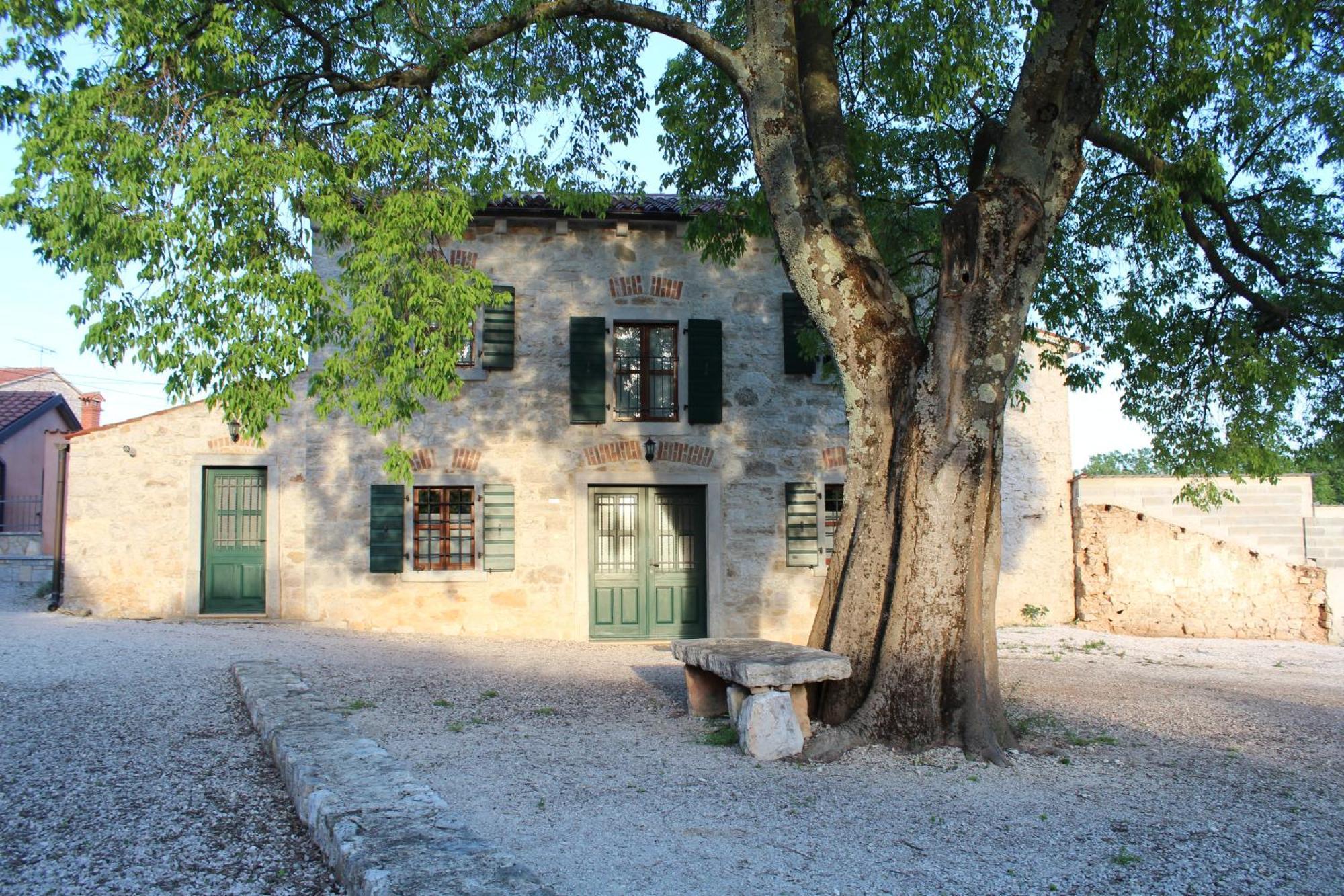 Villa Antonci-18, Pool, 3 Houses, Jacuzzi, Private Territory Antonci  Luaran gambar