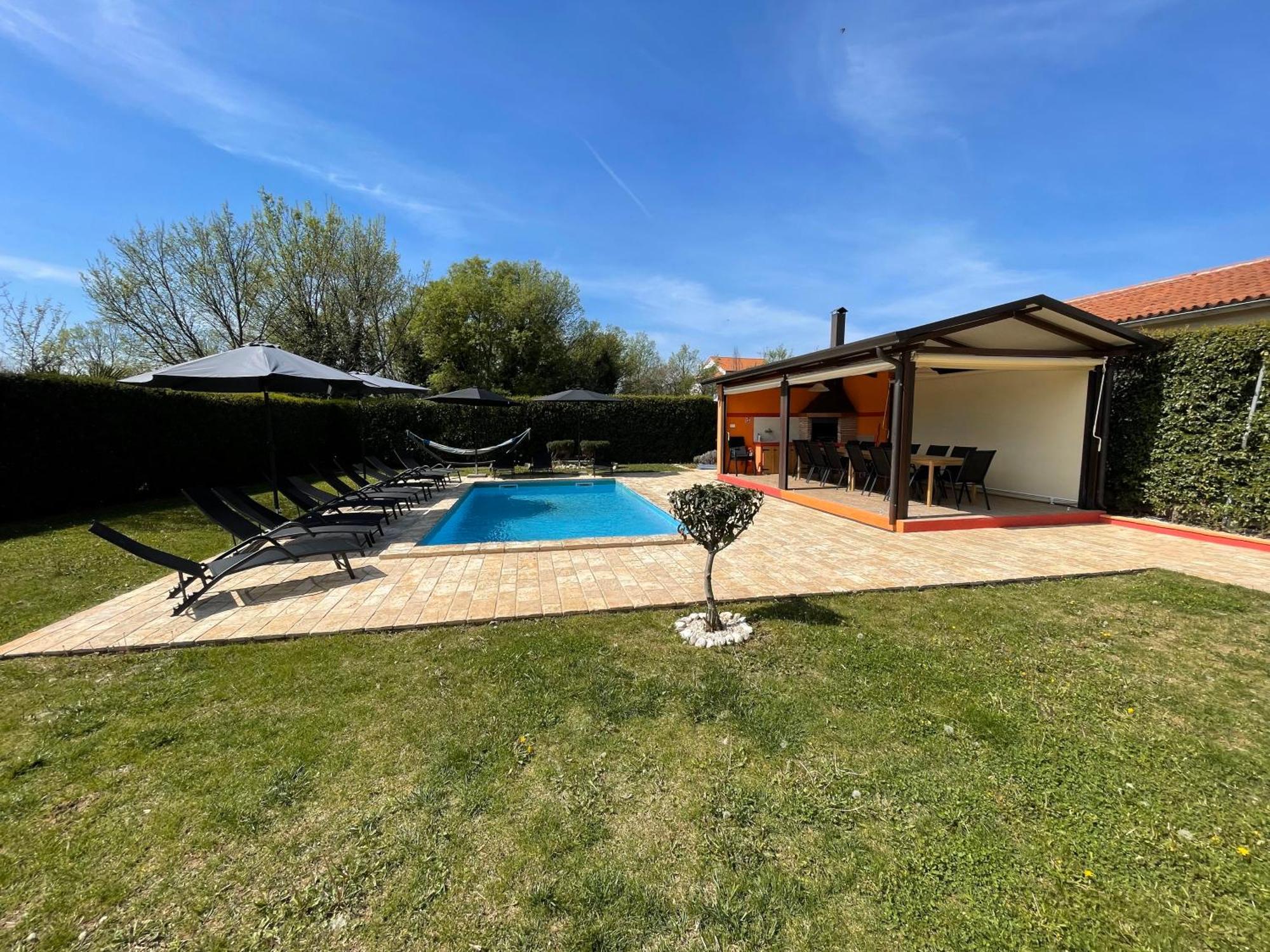 Villa Antonci-18, Pool, 3 Houses, Jacuzzi, Private Territory Antonci  Luaran gambar